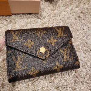 LV Wallet for women (M62360)brand new
